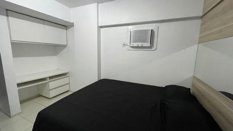 Bed, Photo of the whole room, Bedroom, air conditioner