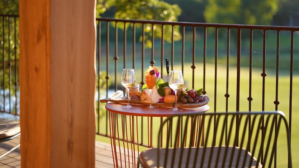 Balcony/Terrace, Food and drinks, Food