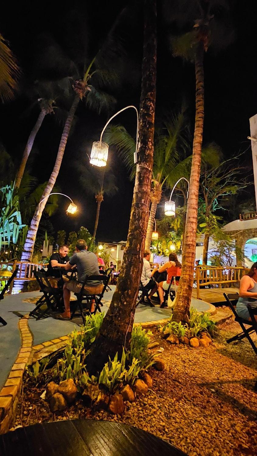Restaurant/places to eat, Restaurant/places to eat