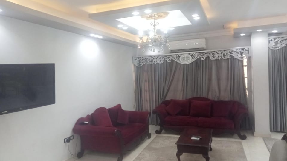 المهندسين Apartment in Egypt