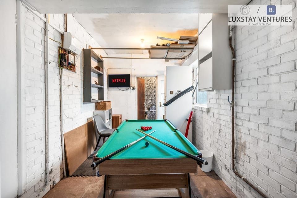 Billiard, Game Room, Evening entertainment