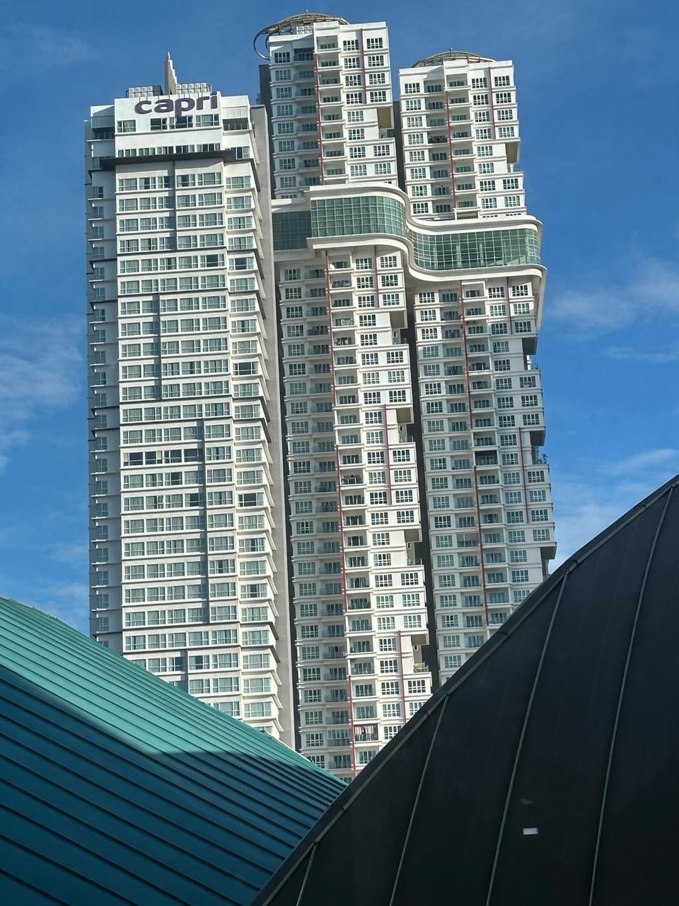 Tri Tower Residence 走路3分钟到新加坡马来西亚海关15分钟到新加坡 Walk 3 Minutes to CIQ, 15 Minutes to Singapore Vacation rental in Johor Bahru