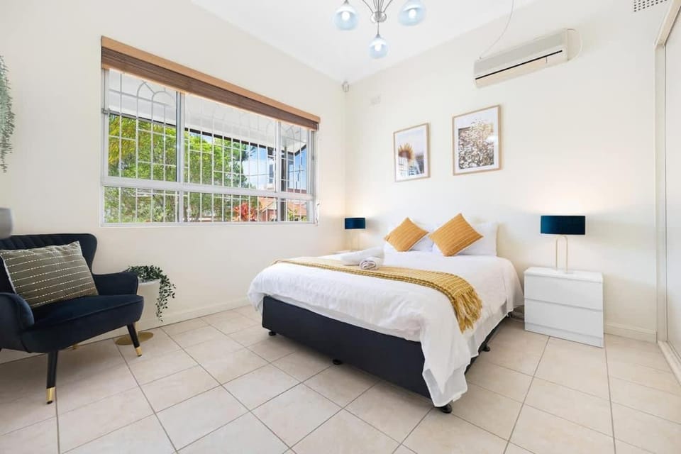 Sydney Burwood 4 bed next to Park Westfield train House in Sydney