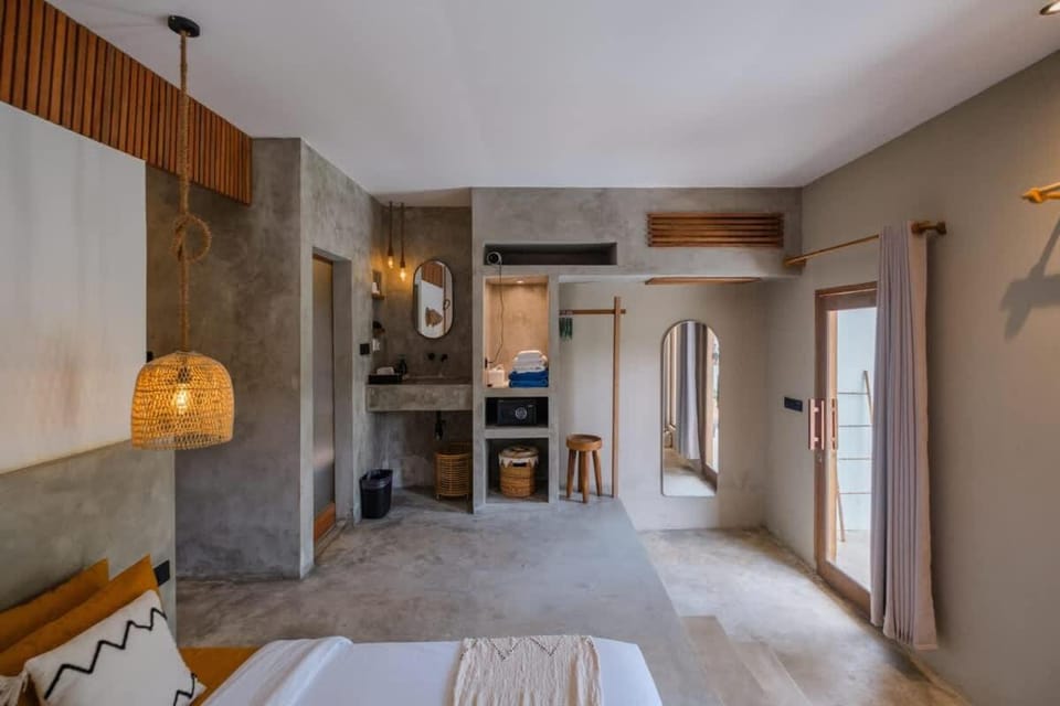 Modern Uluwatu Studio Apartment and Pool House in Bali