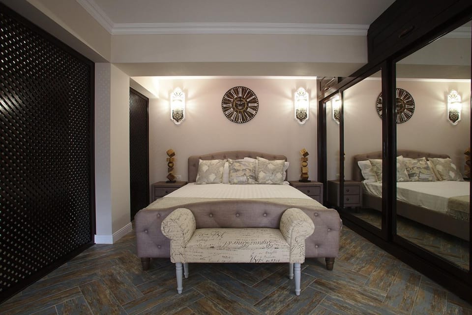 Bed, Bedroom