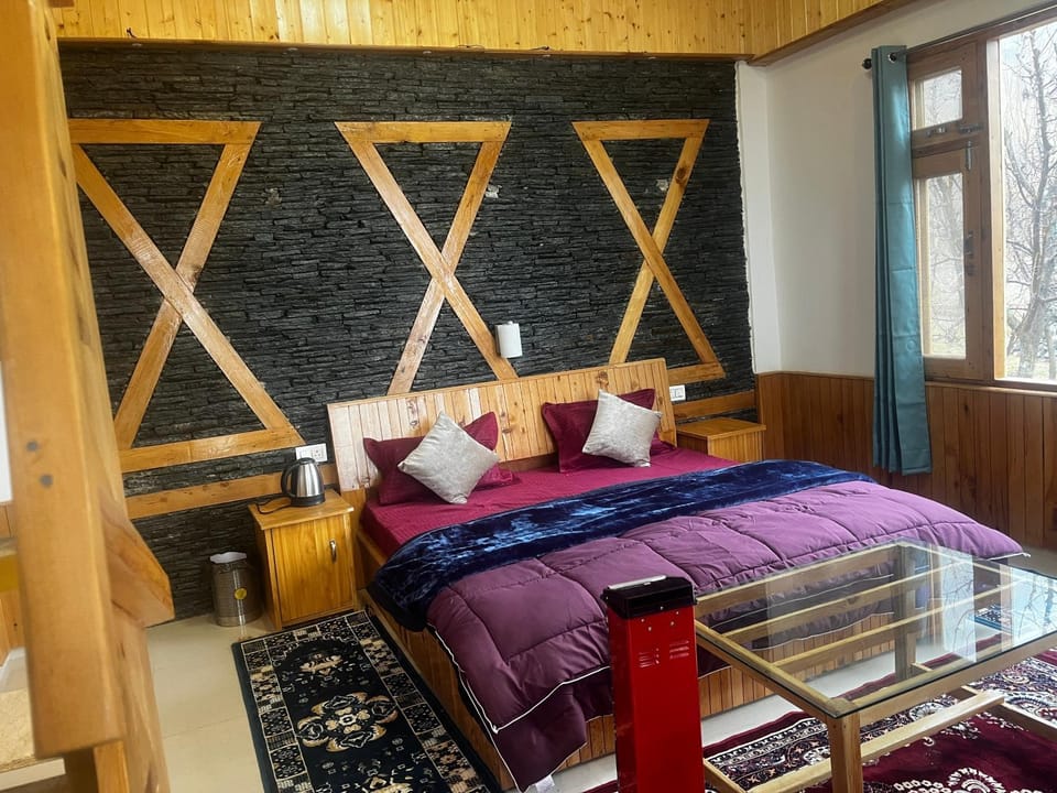 Cabin in the woods Cabin in Himachal Pradesh