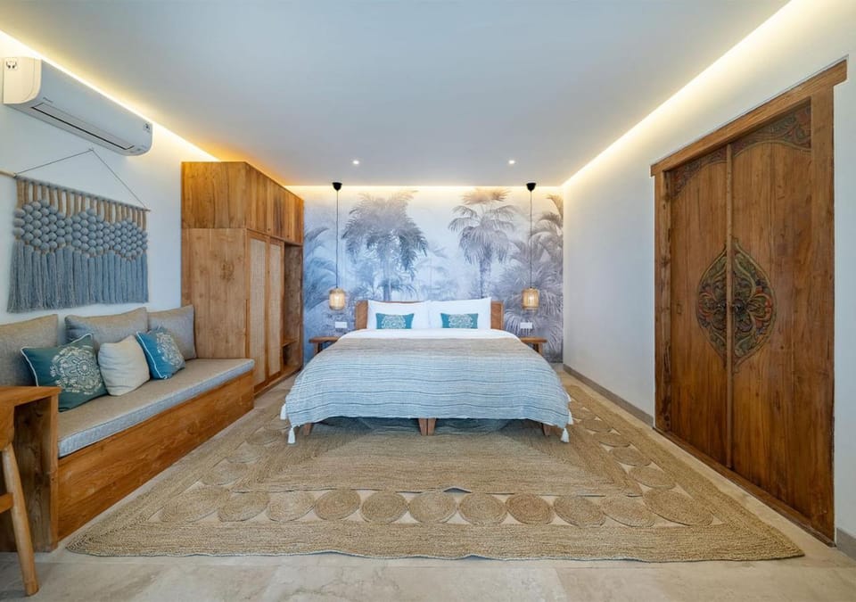 Property building, Bed, Bedroom