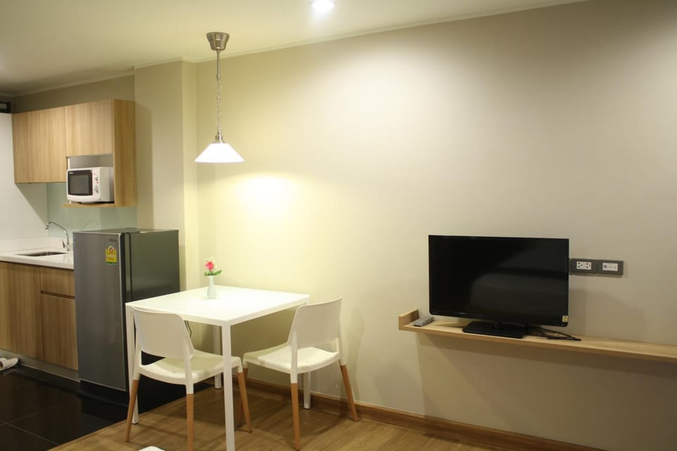 TV and multimedia, Dining area