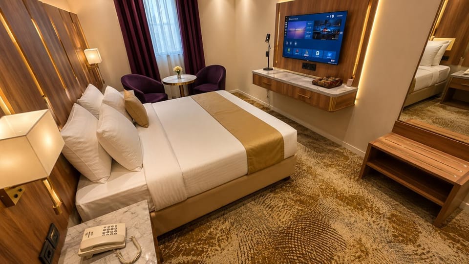 Bedroom, room service