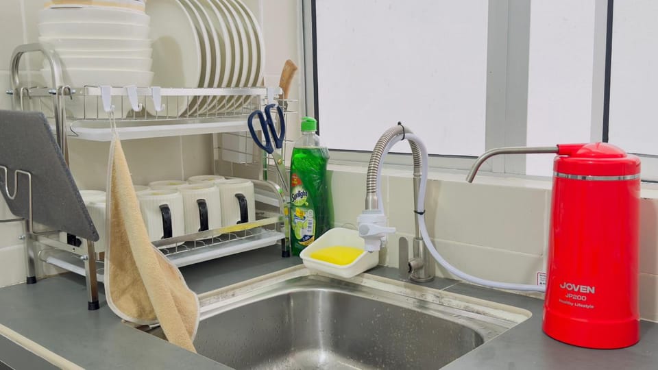 Kitchen or kitchenette