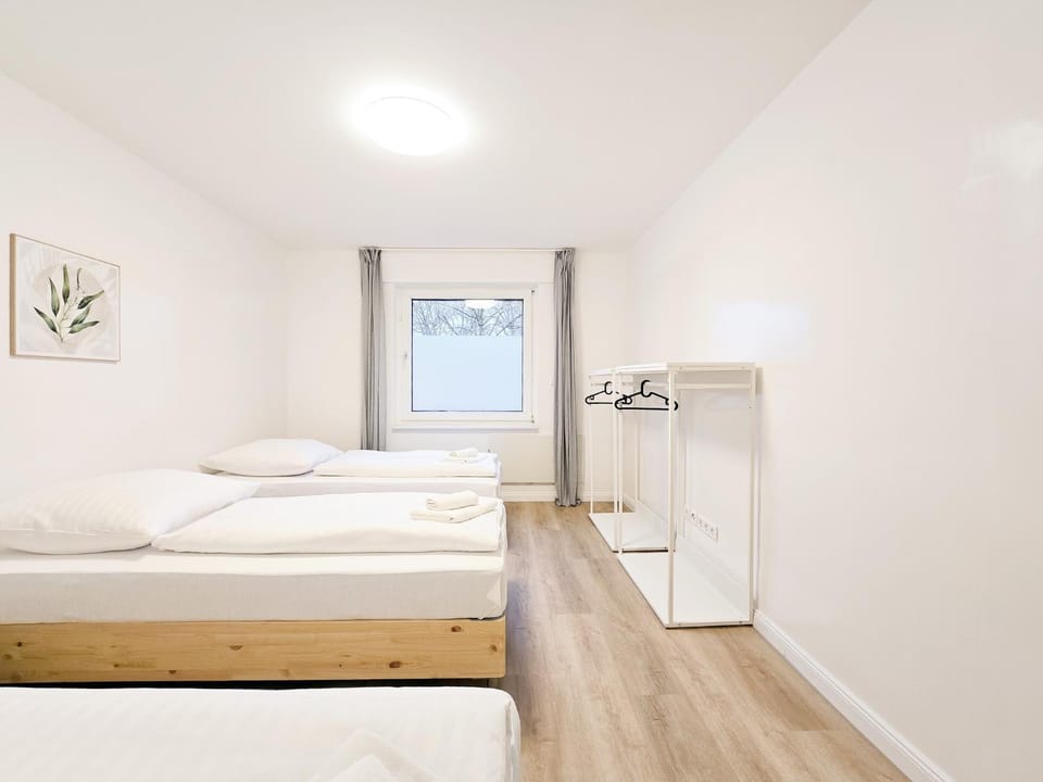 Bed, Photo of the whole room, Bedroom, heating, towels, wardrobe
