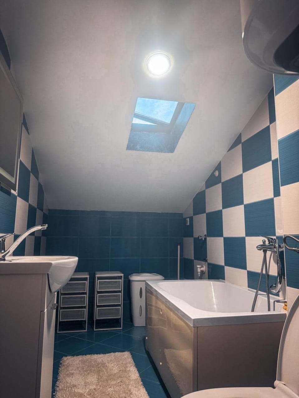 Bathroom, Bath