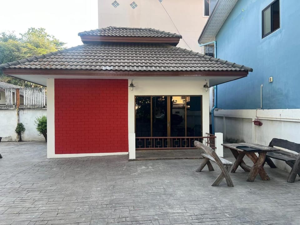 Nine Blue Garden Villa Villa in Pattaya City