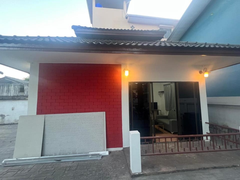 Nine Blue Garden Villa Villa in Pattaya City