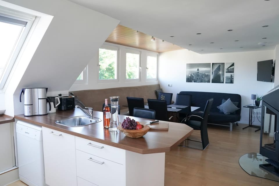 Communal lounge/ TV room, Business facilities, Decorative detail