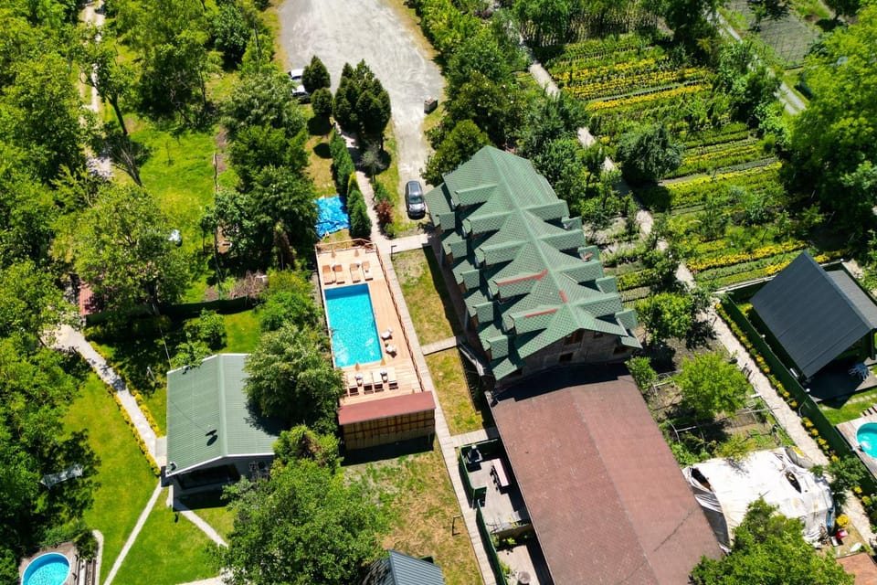 Property building, Swimming pool