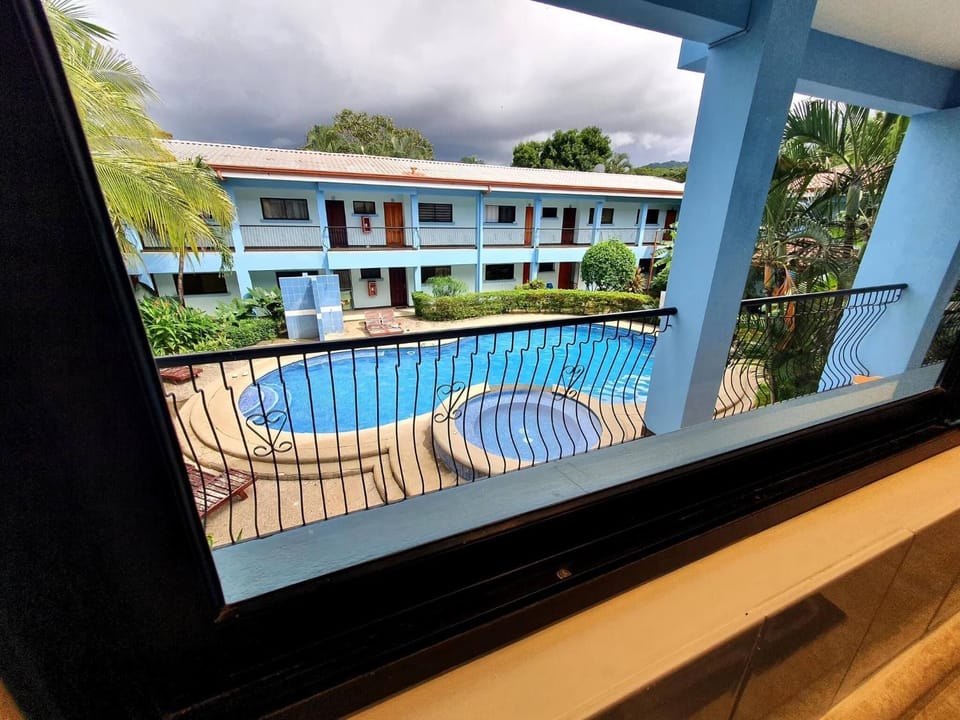 Balcony/Terrace, Swimming pool