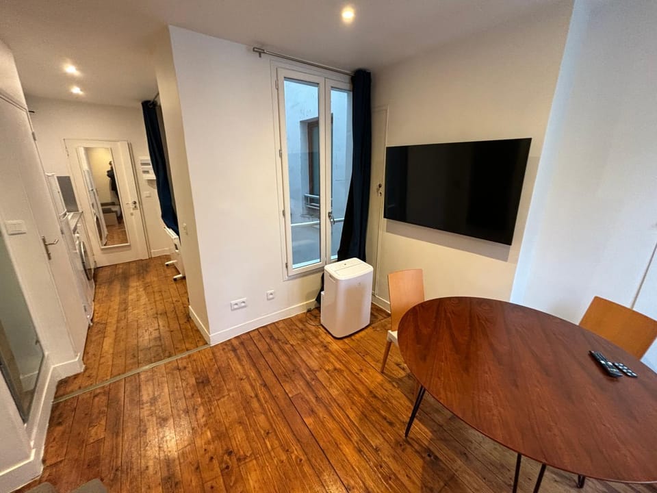 Paris Hittorf Apartment in Paris