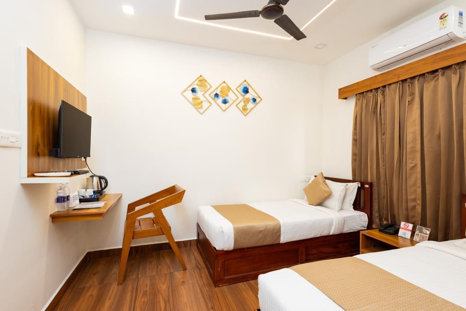 Bed, TV and multimedia, Photo of the whole room, Bedroom, air conditioner