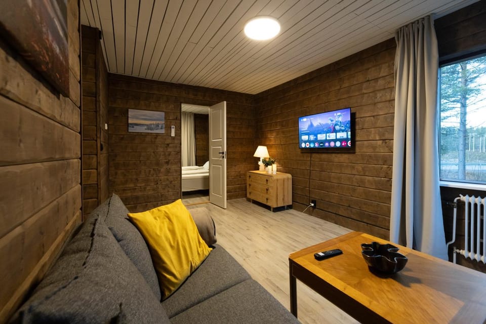 Communal lounge/ TV room, TV and multimedia, Living room, Photo of the whole room, Evening entertainment