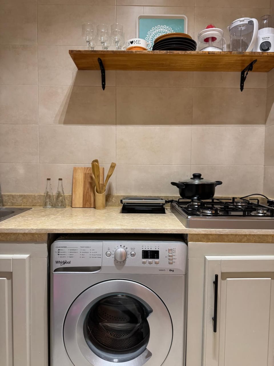 charming apartment 3 min from royal palace Apartment in Tangier-Tétouan-Al Hoceima