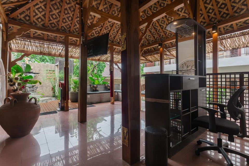 Property building, Lobby or reception