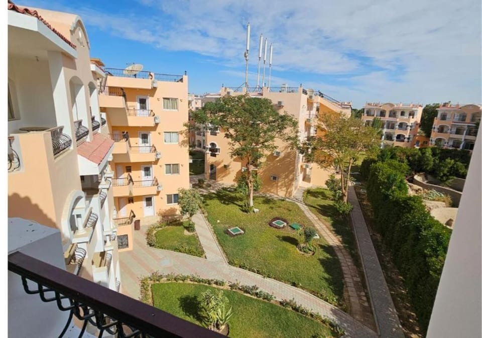 Aton Apartment, Luxor Resort, Minutes from City Center Apartment in Luxor