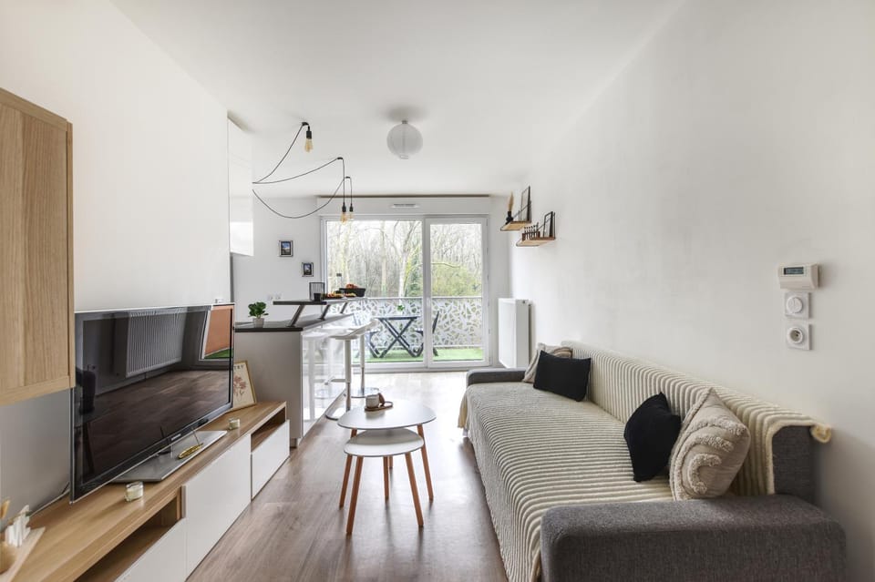 Communal lounge/ TV room, TV and multimedia, Living room, Seating area
