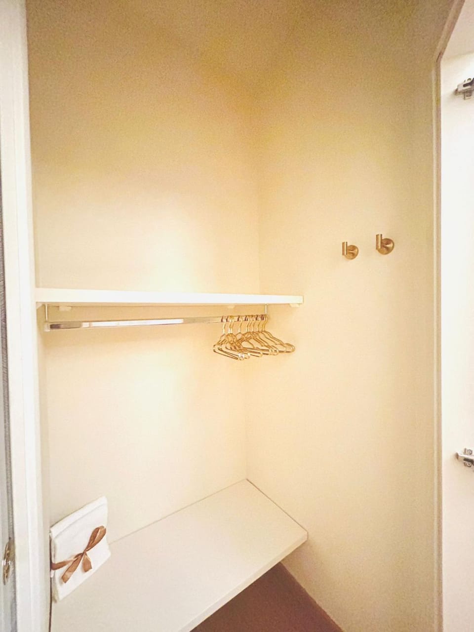 Bedroom, locker, wardrobe