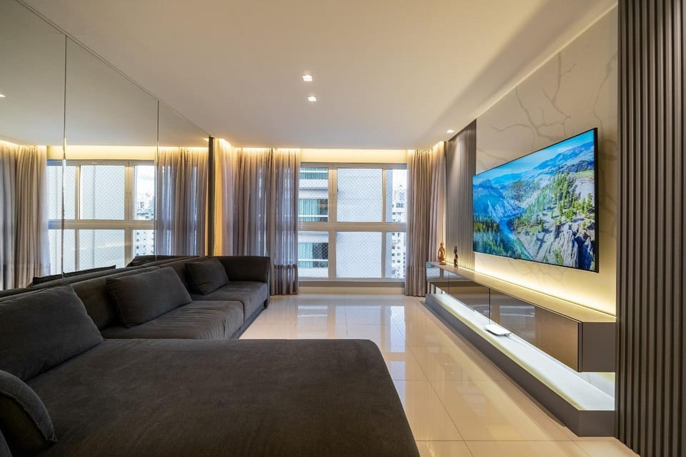 Blue Life 3 Suítes com Academia by Achei Camboriú Apartment in Camboriú