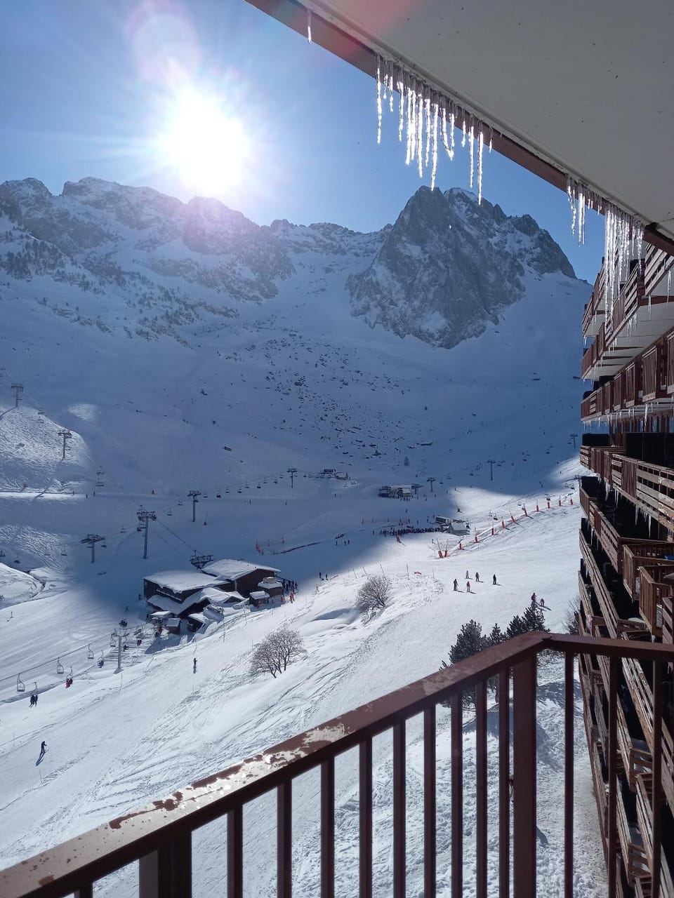 Skiing, Mountain view