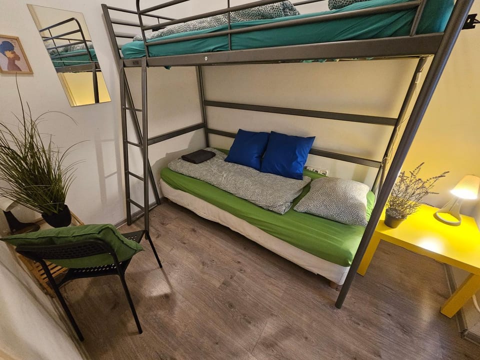 Downtown Andrassy Rooms Hostel in Budapest