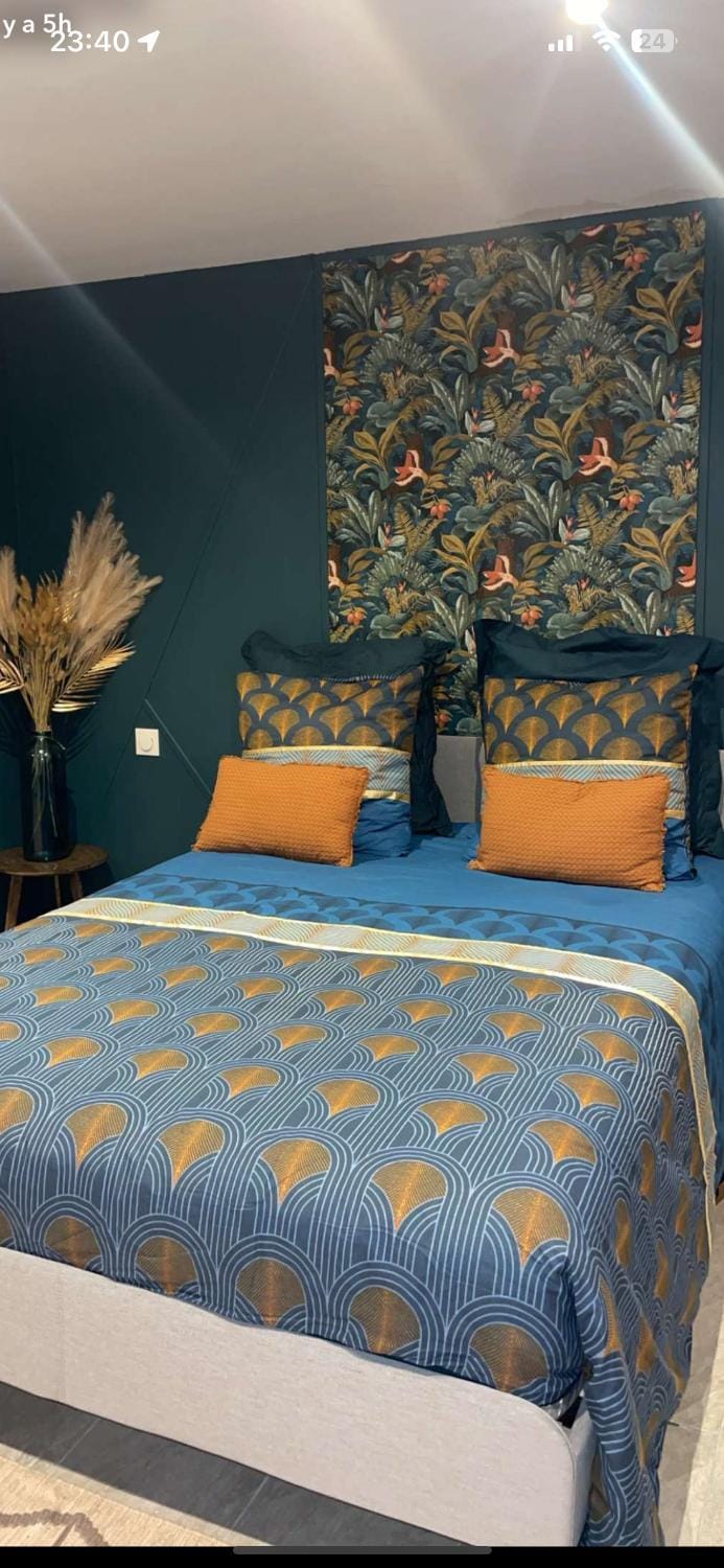 Trinidad Suite Jacuzzi Bed and Breakfast in French Riviera