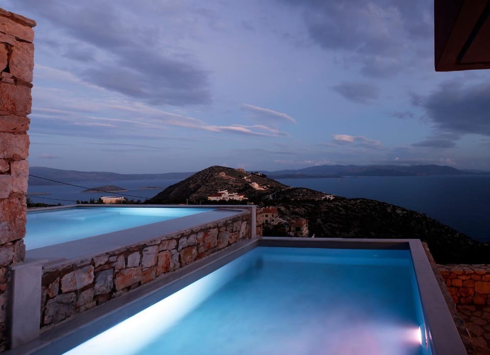 Swimming pool, Swimming pool