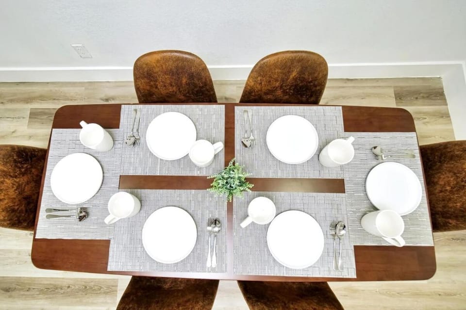 Food and drinks, Dining area