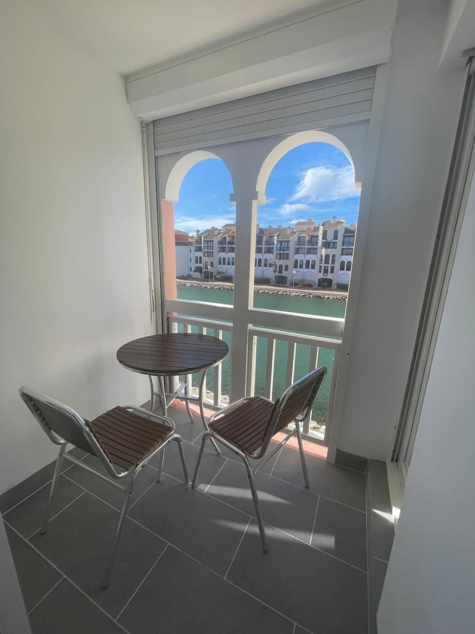 Superbe appartement moderne avec piscine Apartment in Le Barcarès