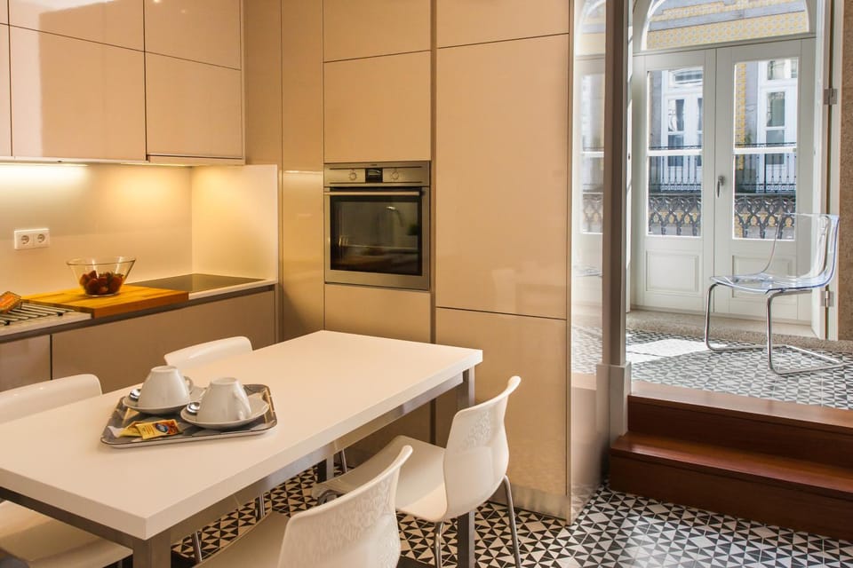 Coffee/tea facilities, Kitchen or kitchenette, Dining area