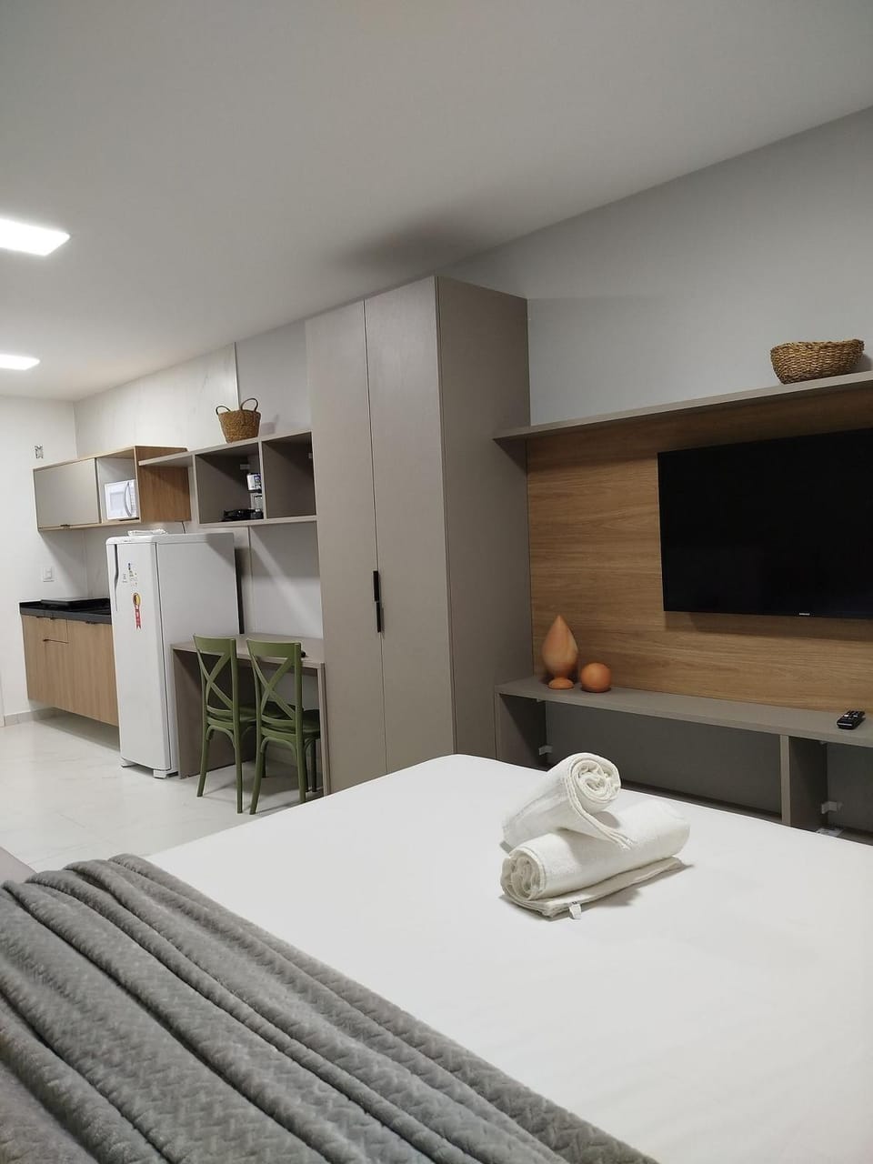 Bed, Kitchen or kitchenette, Decorative detail, Bedroom