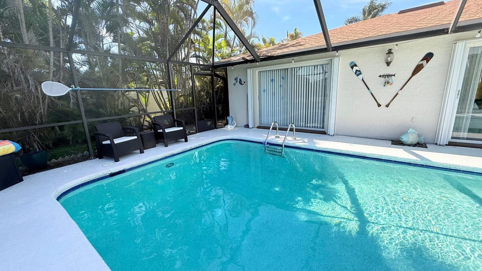 Relaxing place with pool House in Cape Coral