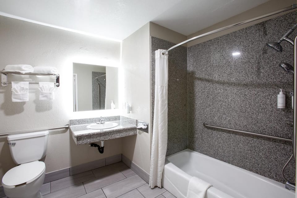 Elev8 Hotel Los Angeles, LAX Hotel in Inglewood