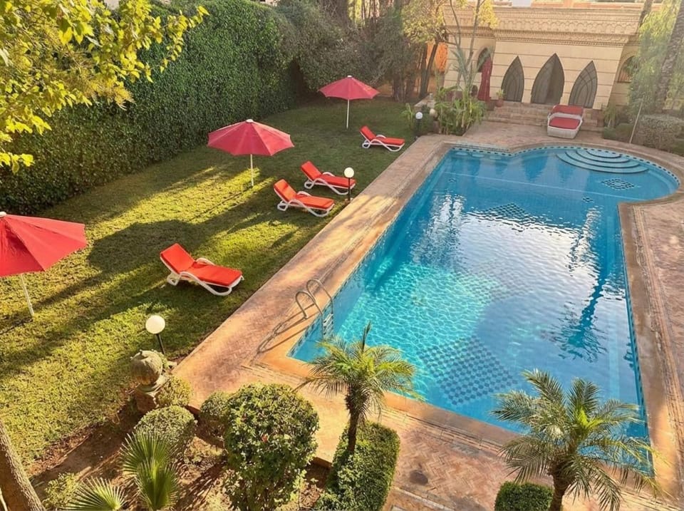 Charming Luxury Villa - Pool & Hot Tub Villa in Marrakesh