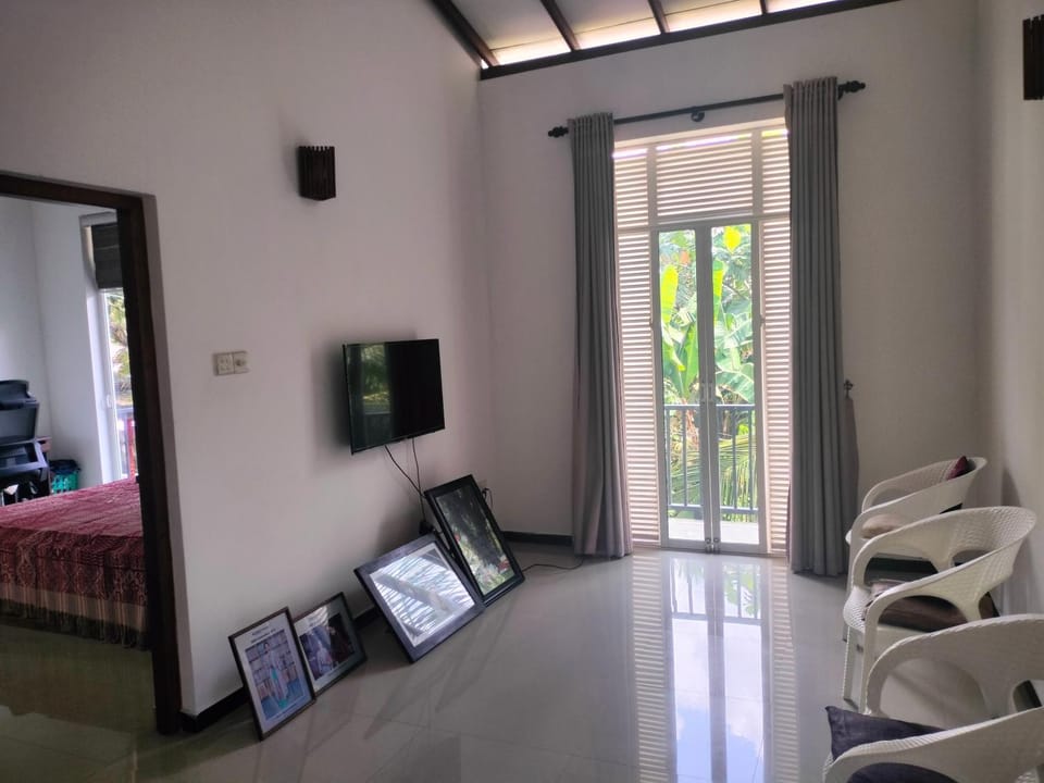 Spacious Home ideal for Families House in Western Province