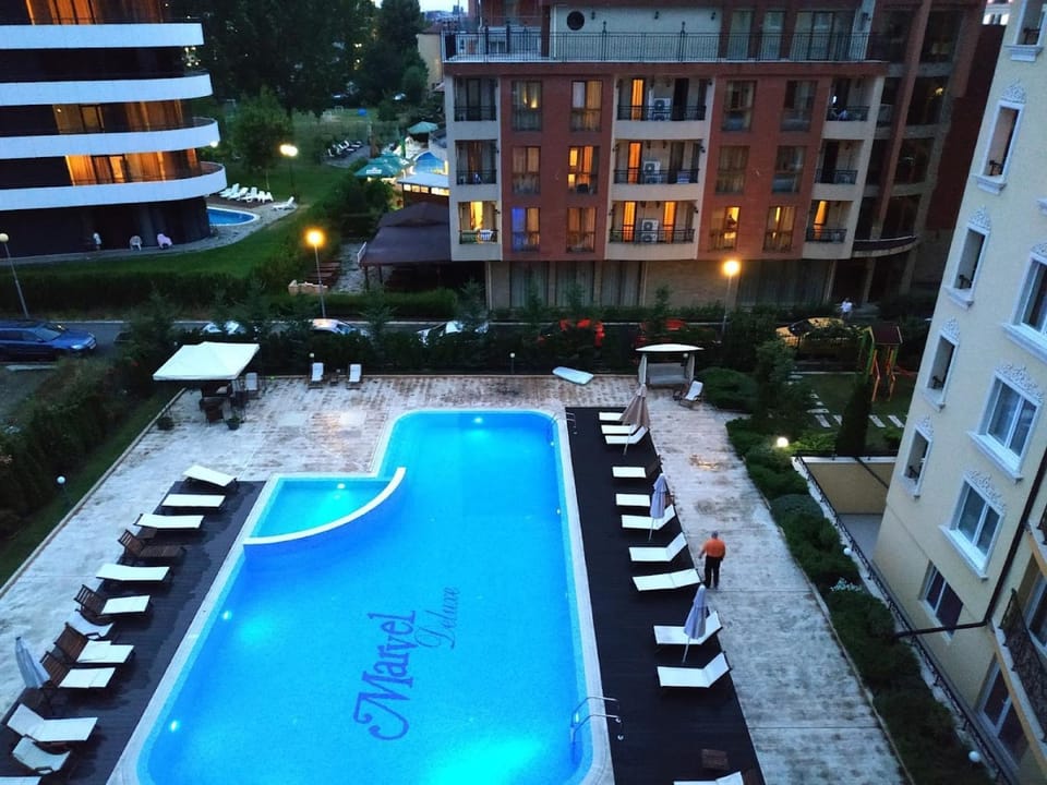 Swimming pool, Swimming pool, sunbed
