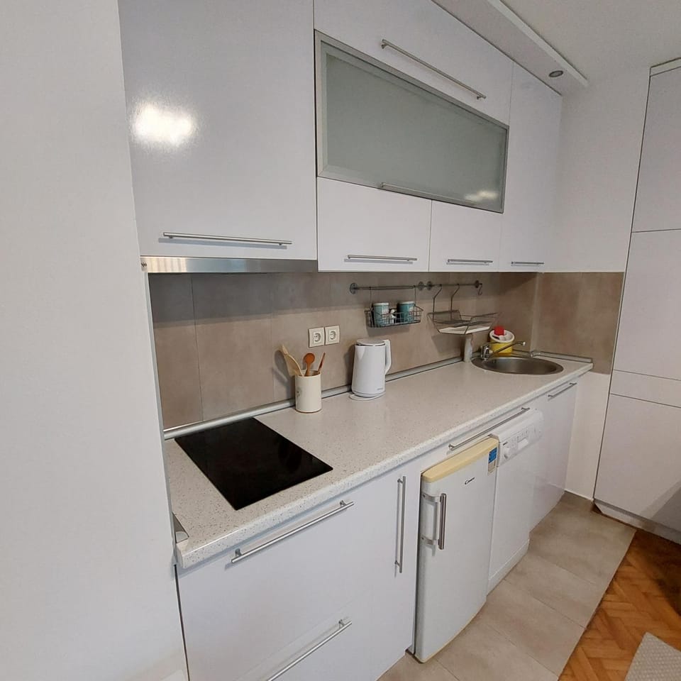 dishwasher, stove