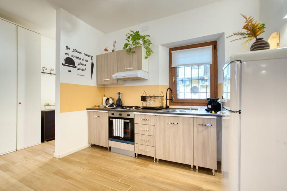 Kitchen or kitchenette, oven, stove