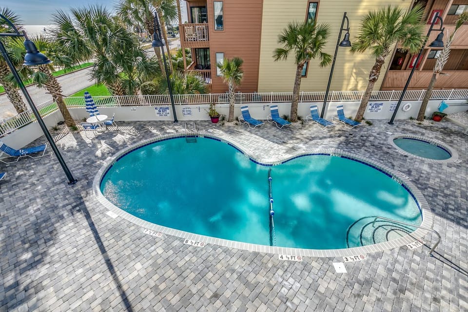 Pool view, Swimming pool
