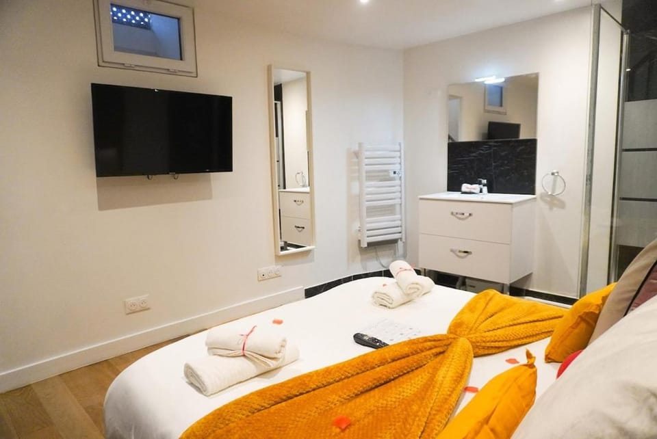 Welcome to Luxyvibe Apartment in Île-de-France