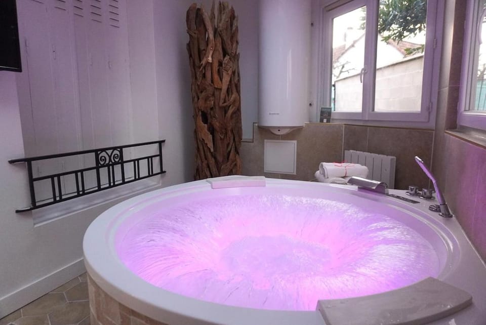 Welcome to Luxyvibe Apartment in Île-de-France