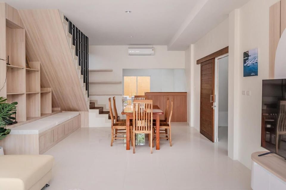 Sea eagle Triple house 7 bedrooms in Aonang Villa in Krabi Changwat