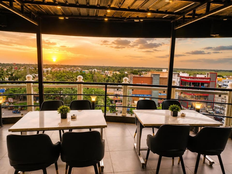 View (from property/room), Balcony/Terrace, Seating area, Evening entertainment, Sunset